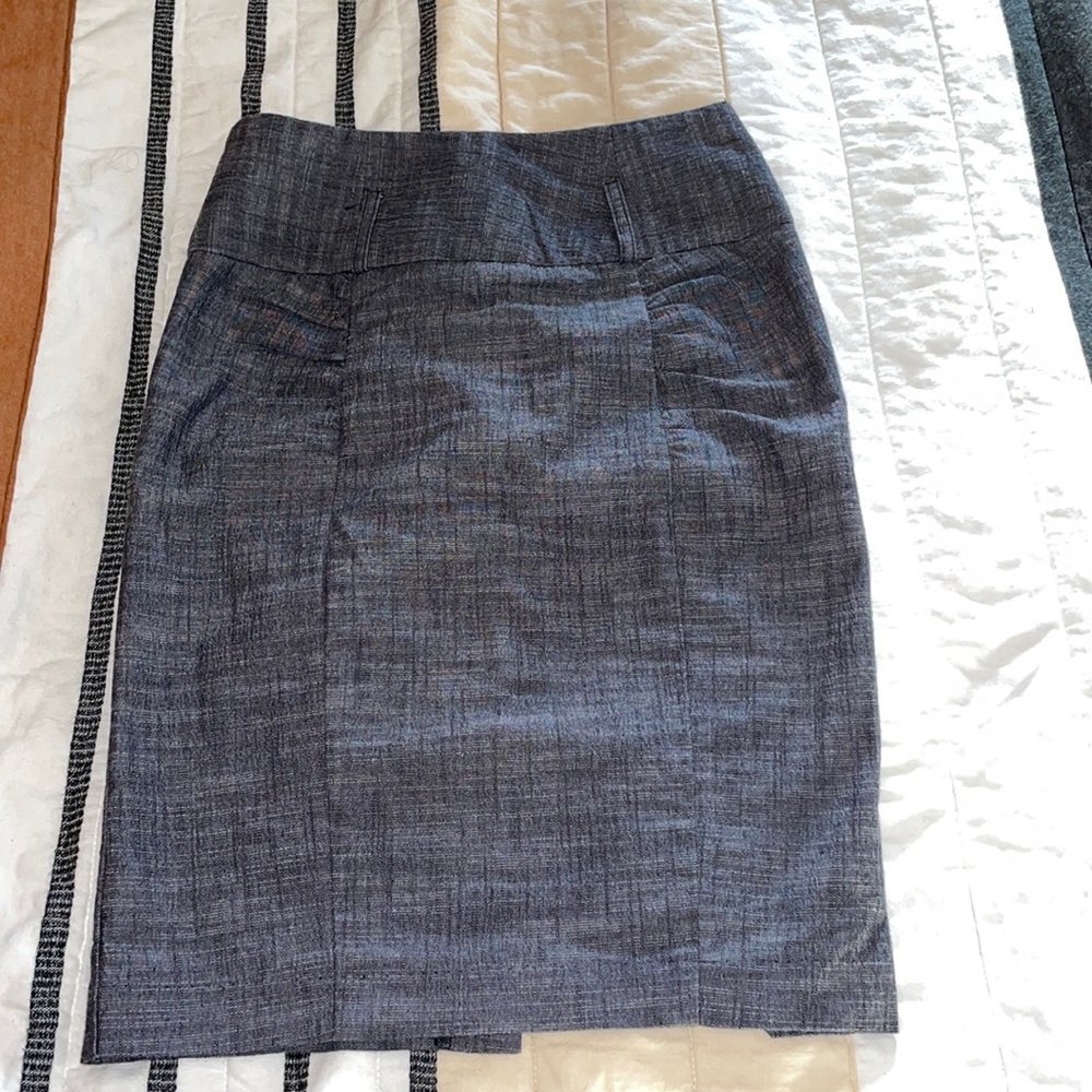 Business attire - BCX gray pencil skirt
